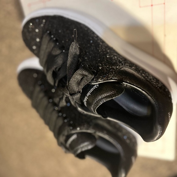 Alexander McQueen Oversized Black Glitter
(Women's) - Picture 6 of 9